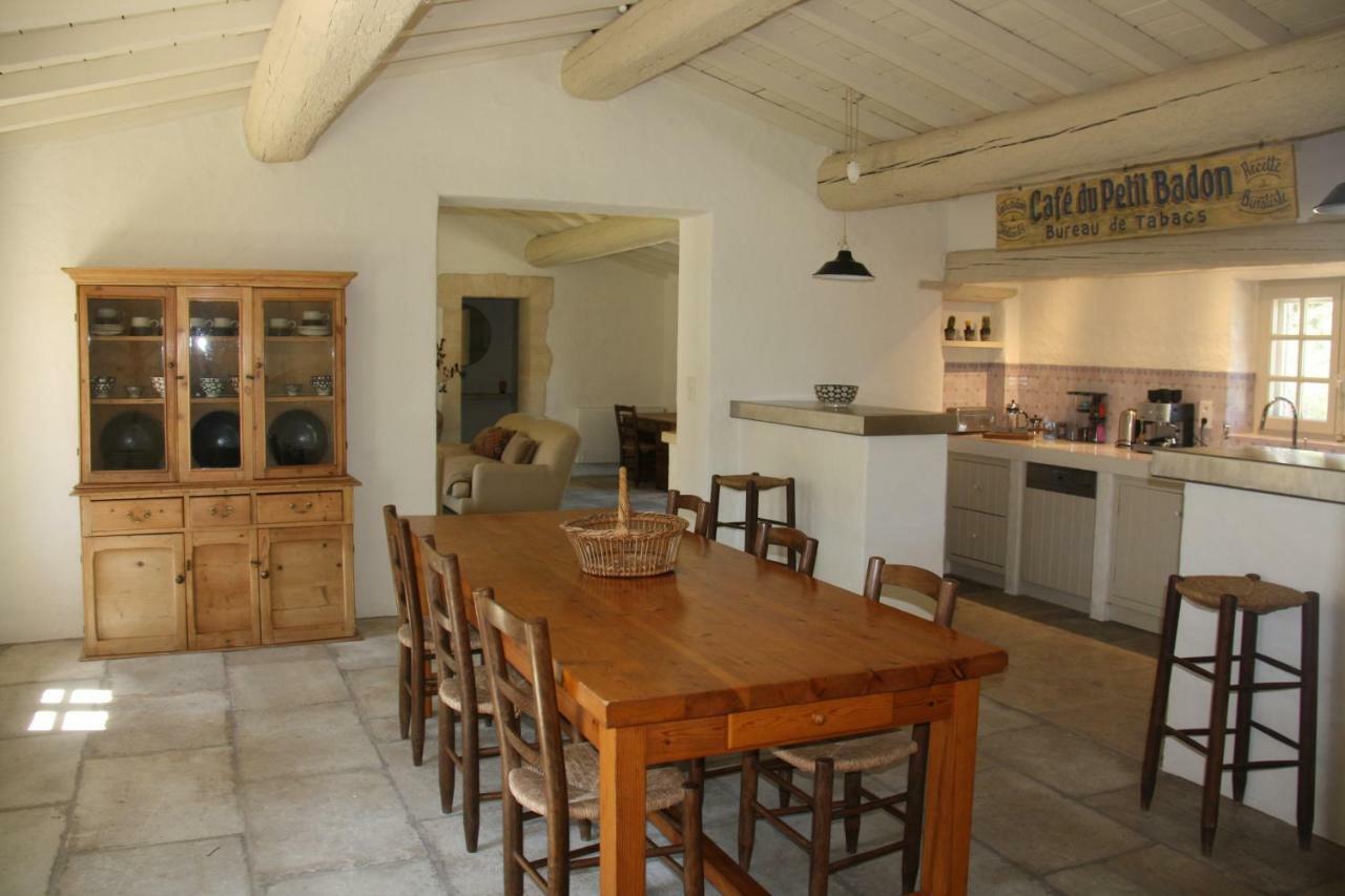 Vila Le Cafe & La Forge Du Petit Badon Salin-de-Giraud Exteriér fotografie
